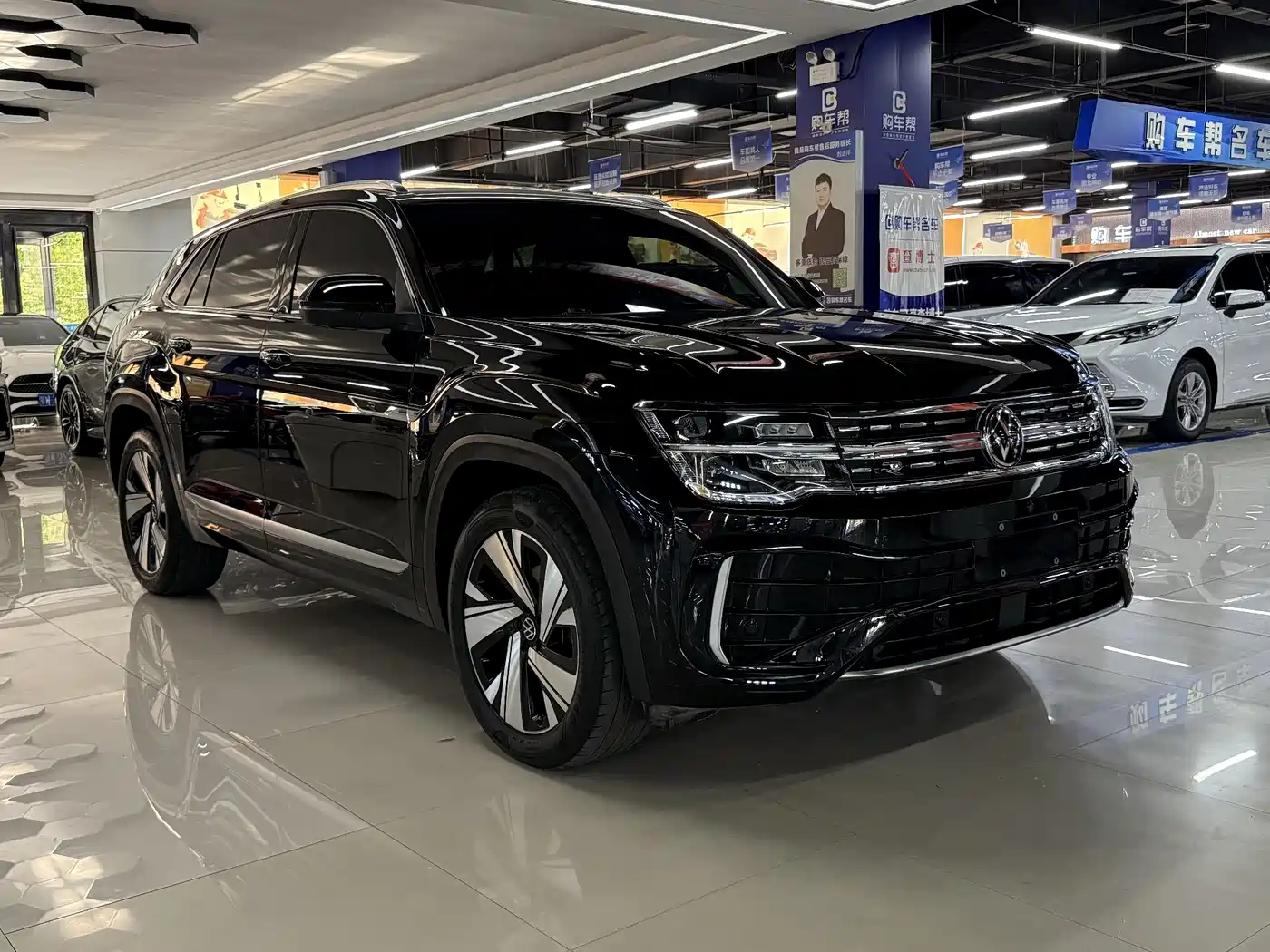 Volkswagen Teramont 2024 Teramont X 380TSI 4WD Premium Luxury Edition фото 3