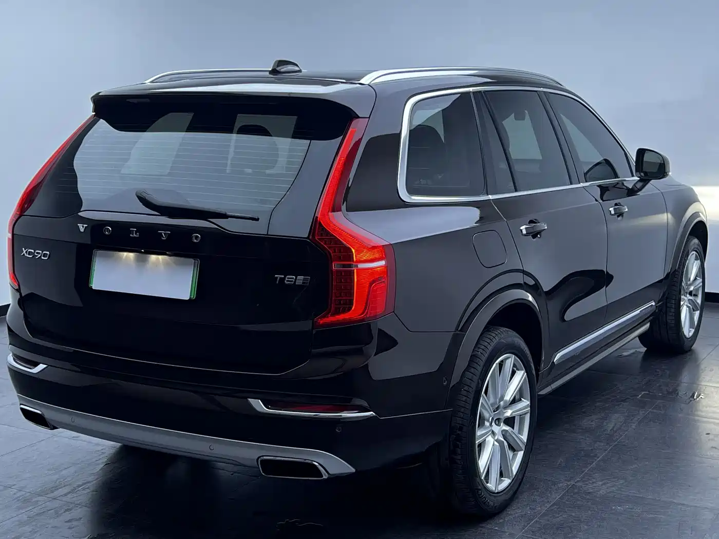 Volvo XC90 Plug-in Hybrid 2018 2018 E-Drive Hybrid T8 Excellence 7-seater