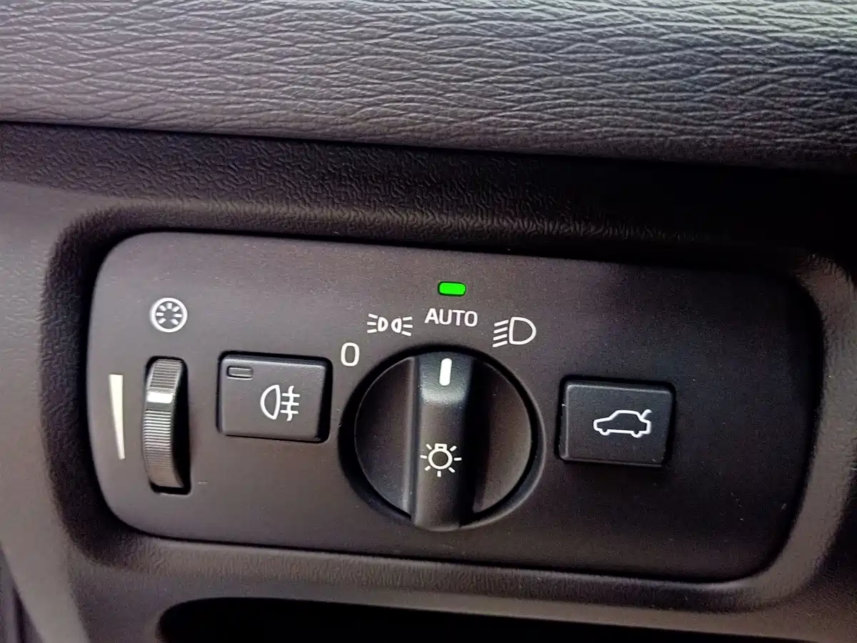 Volvo V40 2017 2017 T3 Inscription