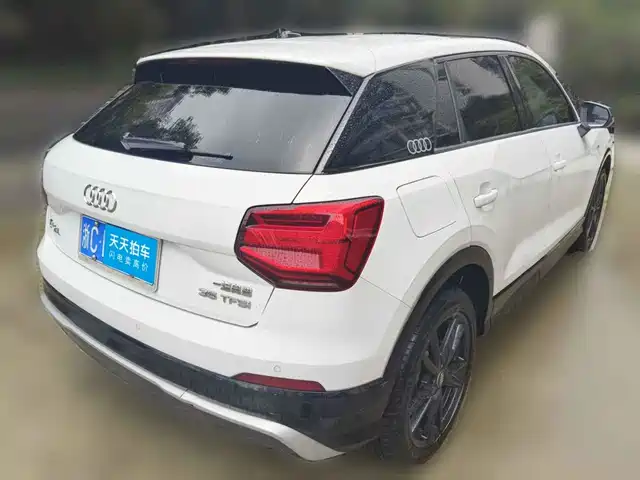 Audi Q2L 2020 35 TFSI Progressive Dynamic Model — фото 2