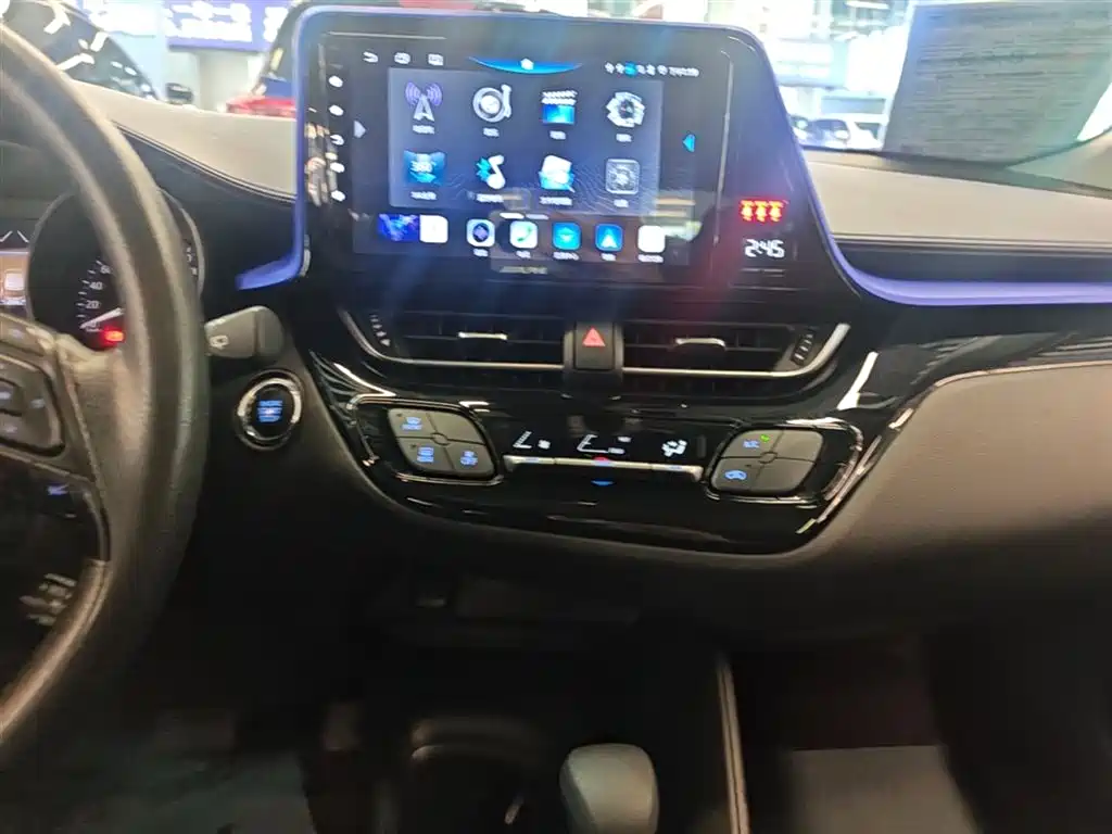 Toyota C-HR 2022 2.0L Leading Edition фото 13