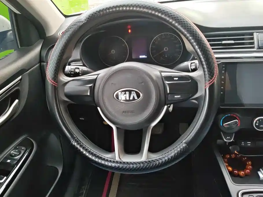 KIA K2