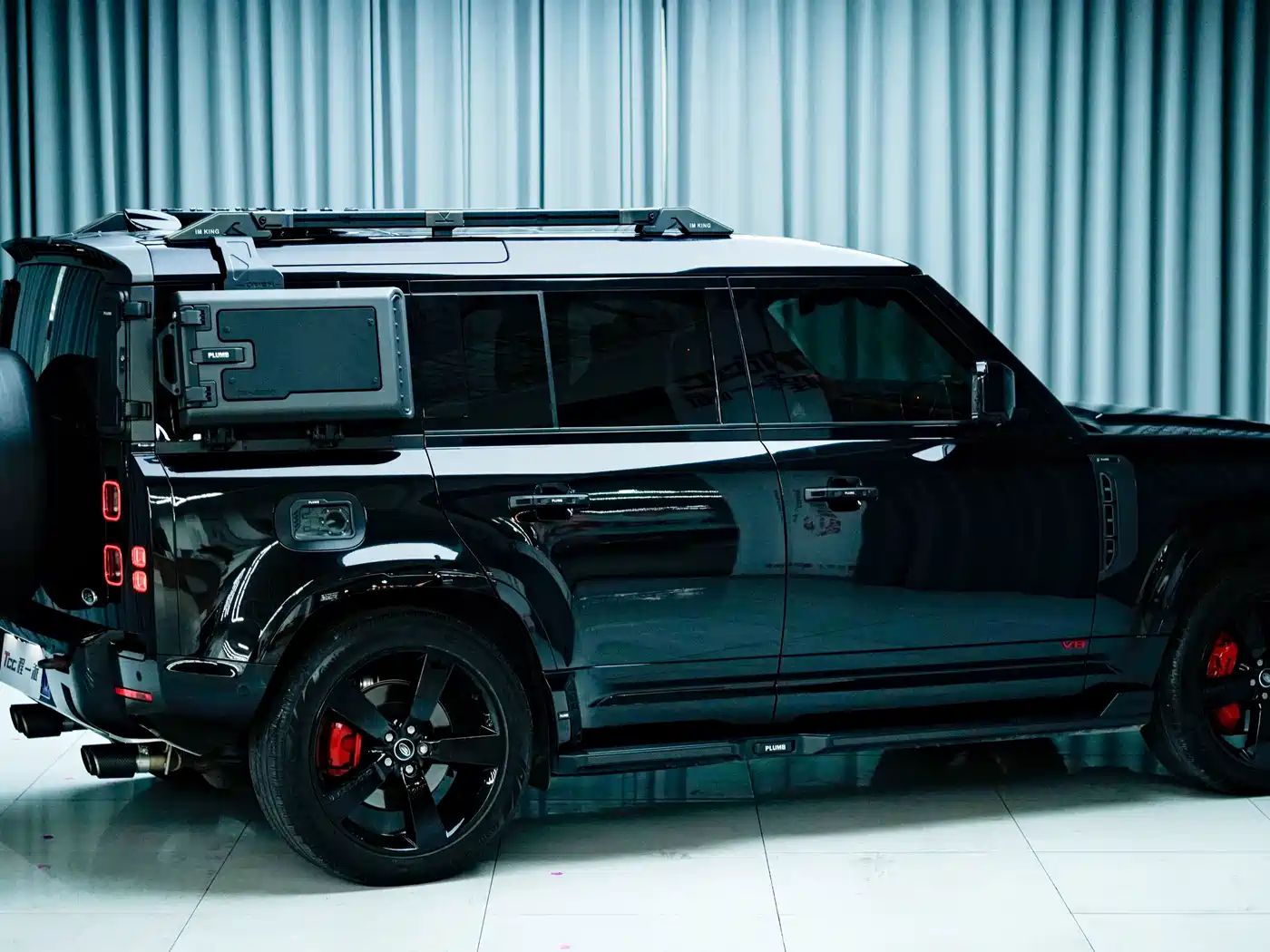 Land Rover Defender 2023 Facelift 110 5.0T V8 фото 8