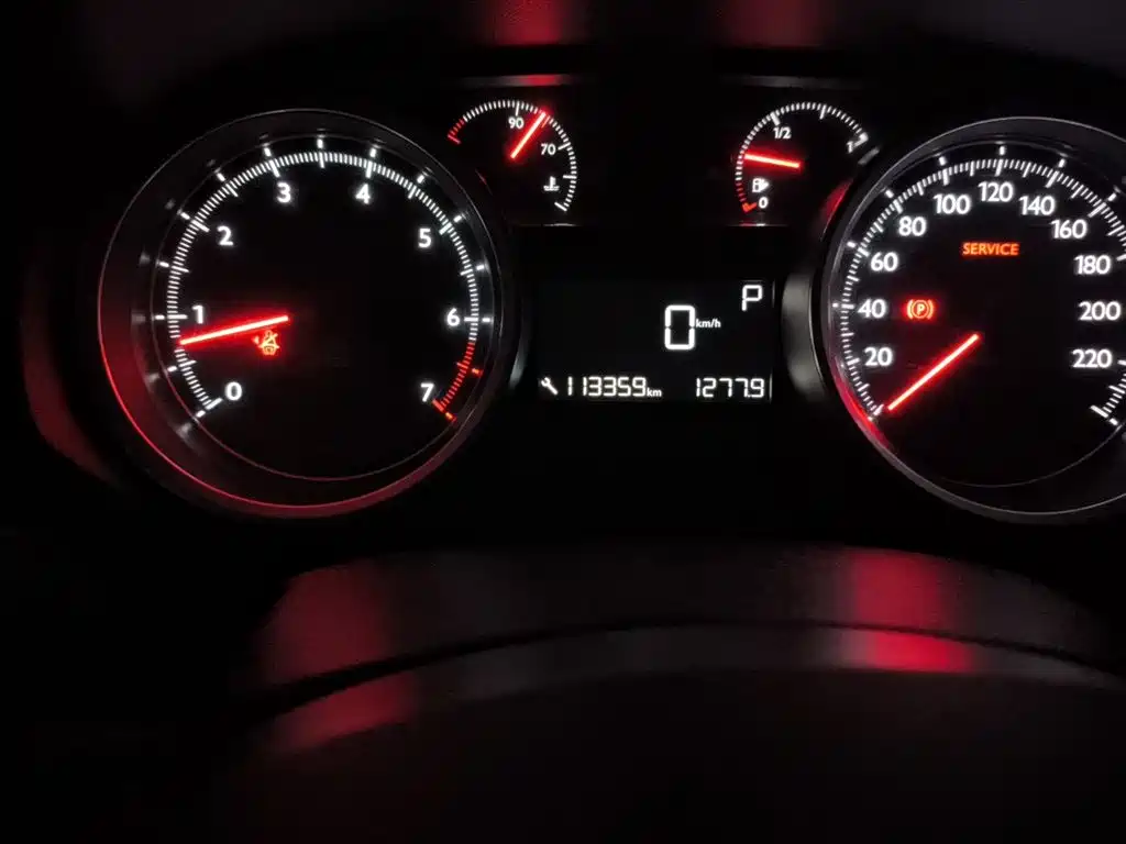 Peugeot 408 2014 1.8L Automatic Luxury Edition фото 5