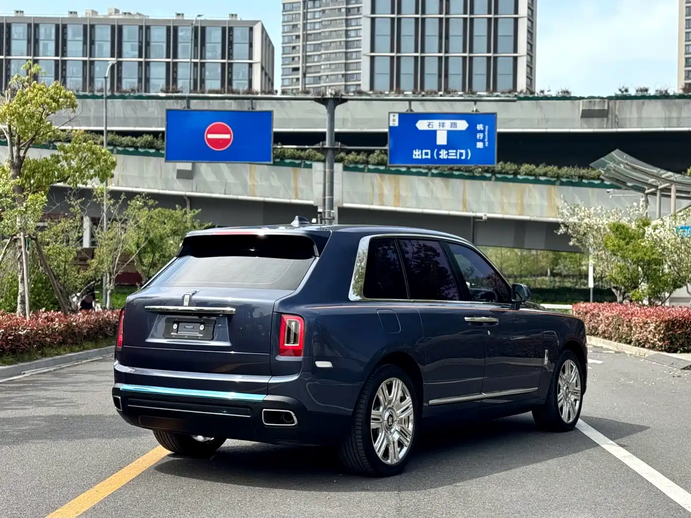 ROLLS-ROYCE CULLINAN