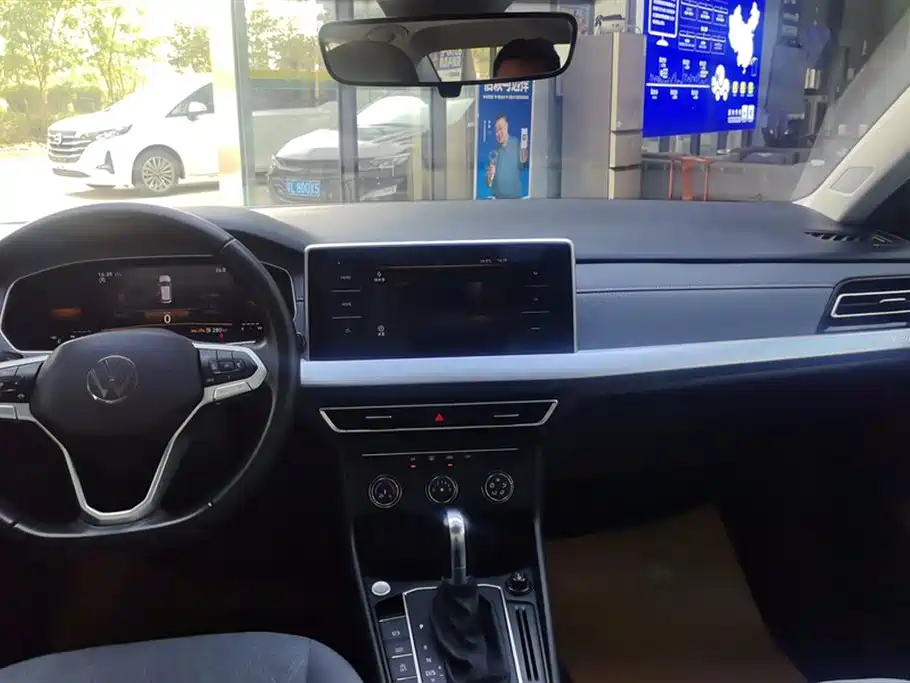 Volkswagen Lavida 2023 300TSI DSG Comfort Edition фото 13