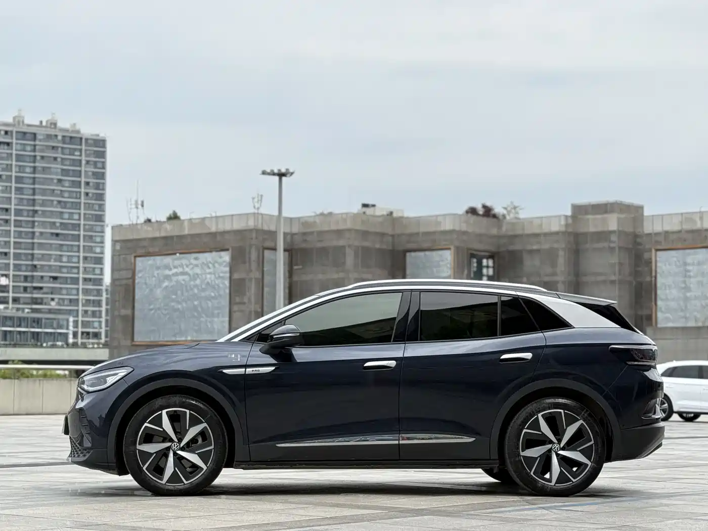 VOLKSWAGEN ID.4 CROZZ