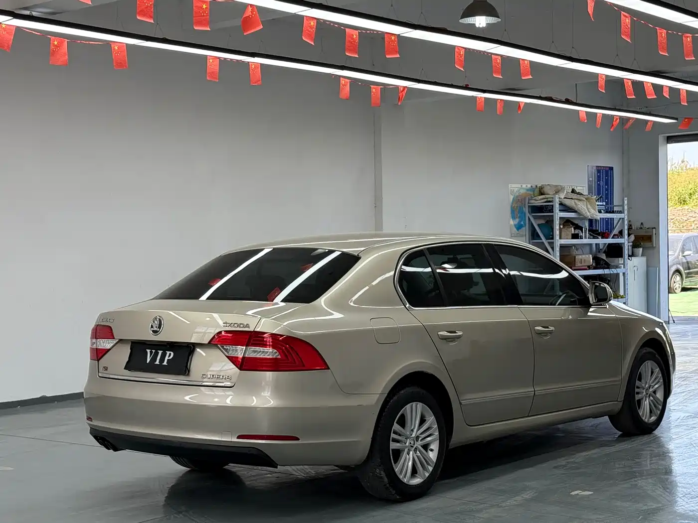 Škoda Superb 2013 1.8TSI Automatic Elegance Edition фото 17