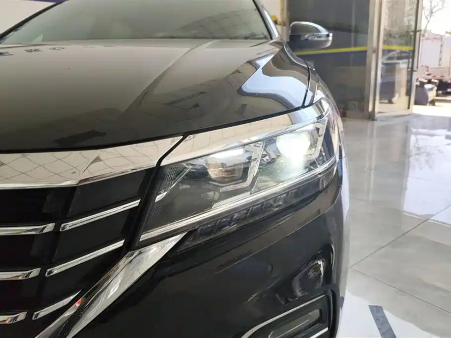 Volkswagen Passat 2020 330TSI Elite Edition China VI фото 5