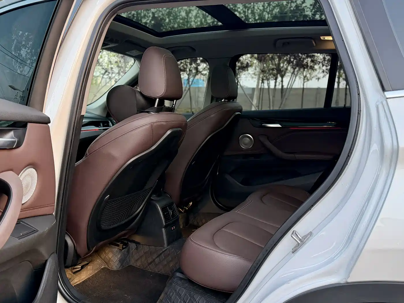 BMW X1 2022 sDrive25Li Leading фото 15