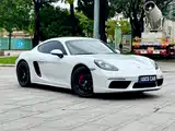 Photo 3 - Porsche 718