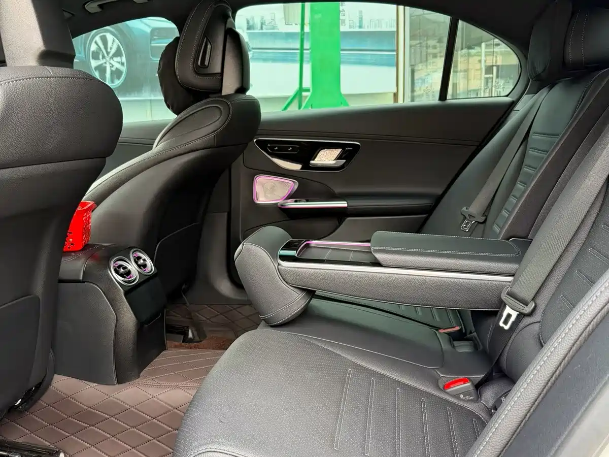 Фото 5 - Mercedes-Benz C-Class