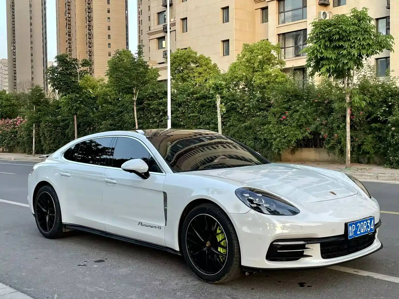 Porsche Panamera 2019 Panamera 4 Executive Long Wheelbase 2.9T фото 3