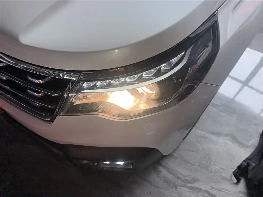 Kia Sportage 2019 2.0L Automatic Smart Luxury Edition фото 18