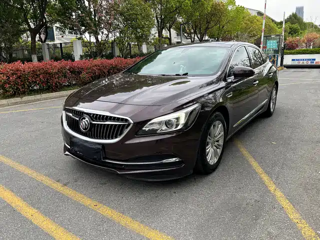BUICK LACROSSE