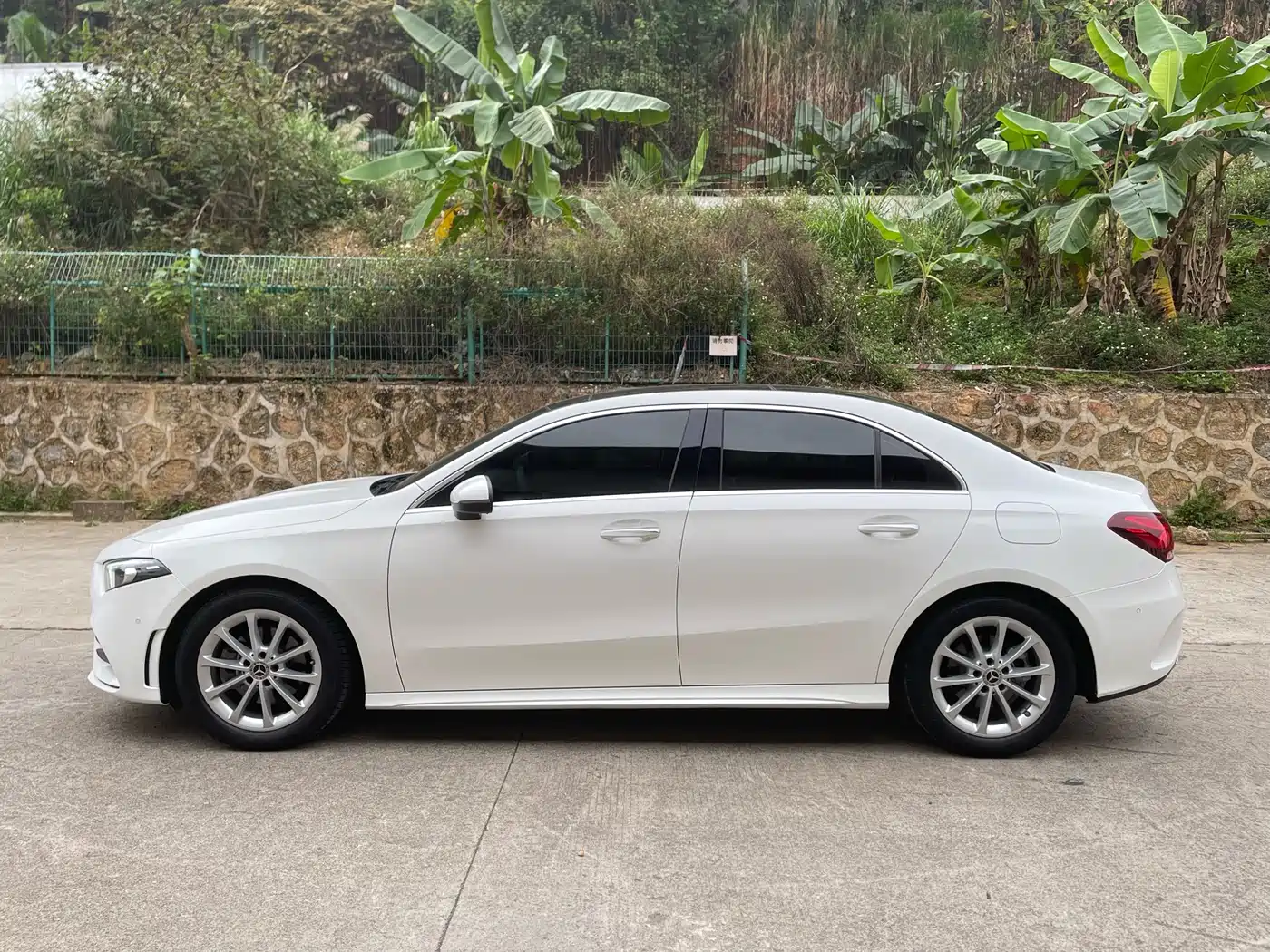 Mercedes-Benz A-Class 2020 A 200 L Sport Sedan фото 3