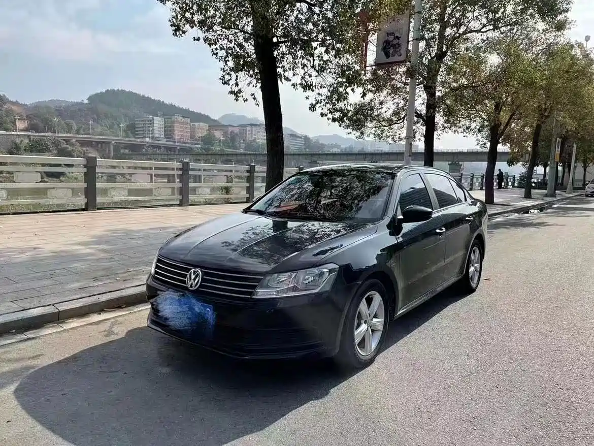 Volkswagen Lavida 2015 1.6L Automatic Trend Edition