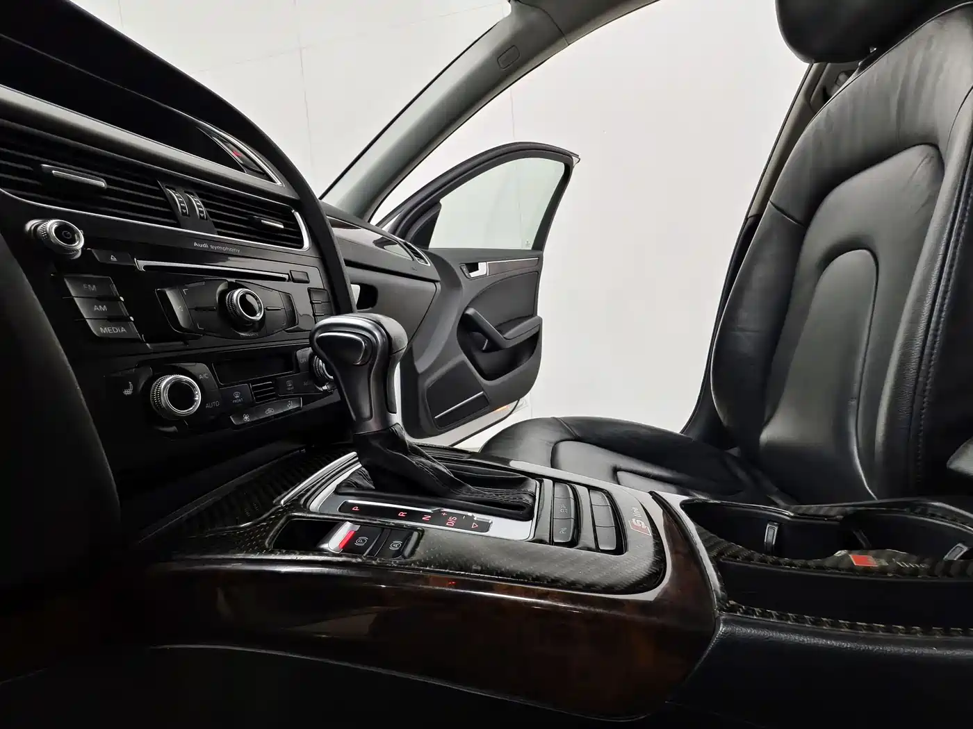 Audi A4L 2015 35 TFSI Auto Comfort фото 12