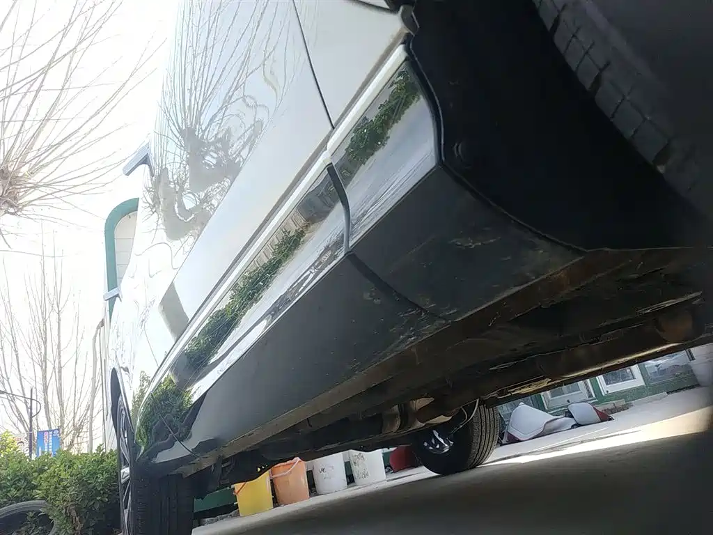 Фото 21 - Roewe RX5