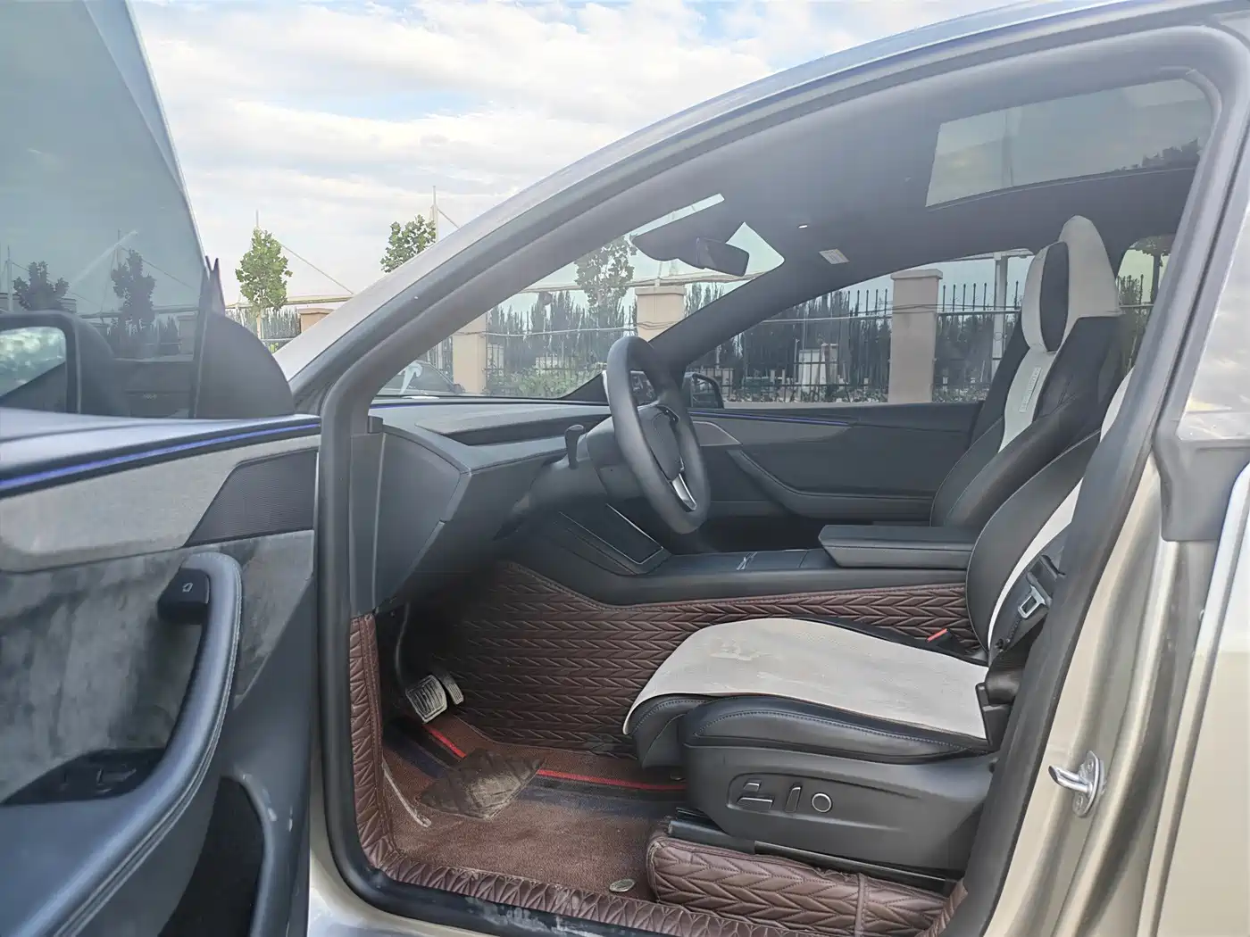 Tesla Model Y L 2026 2025 Facelift Long Range AWD