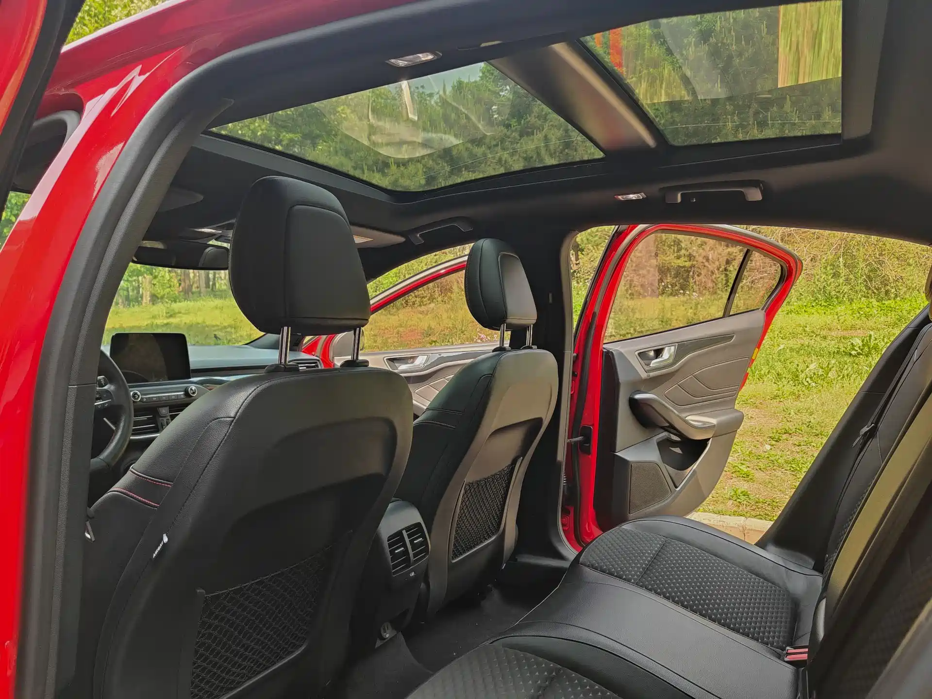 Фото 6 - Ford Focus