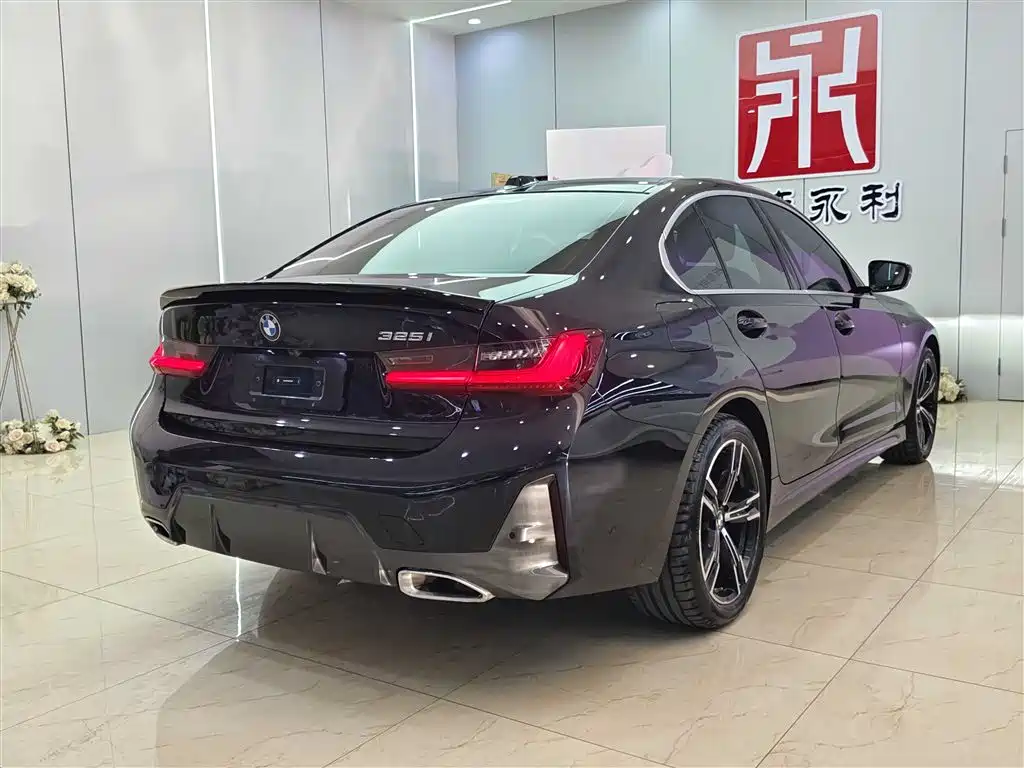 BMW 3 Series 2024 325i M Sport Package фото 4