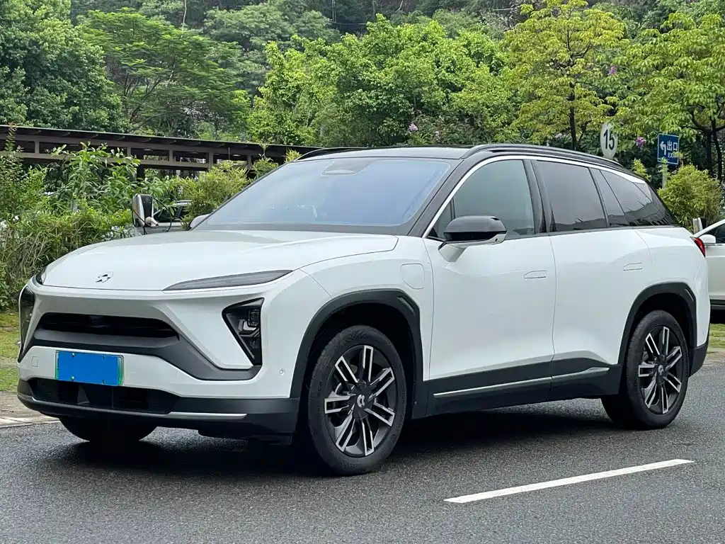 Фото 1 - NIO ES6
