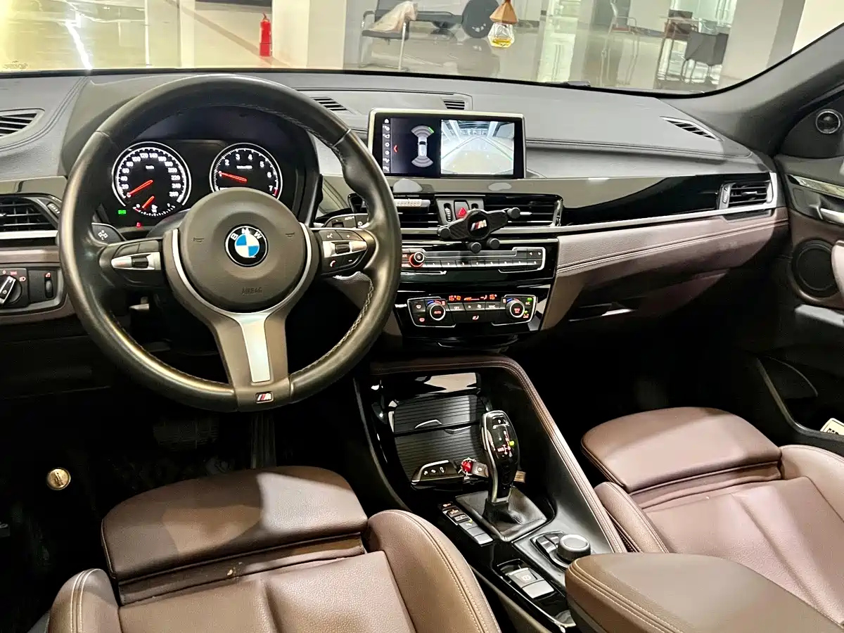 BMW X2 2020 2020 sDrive25i Leading M Off-Road Package