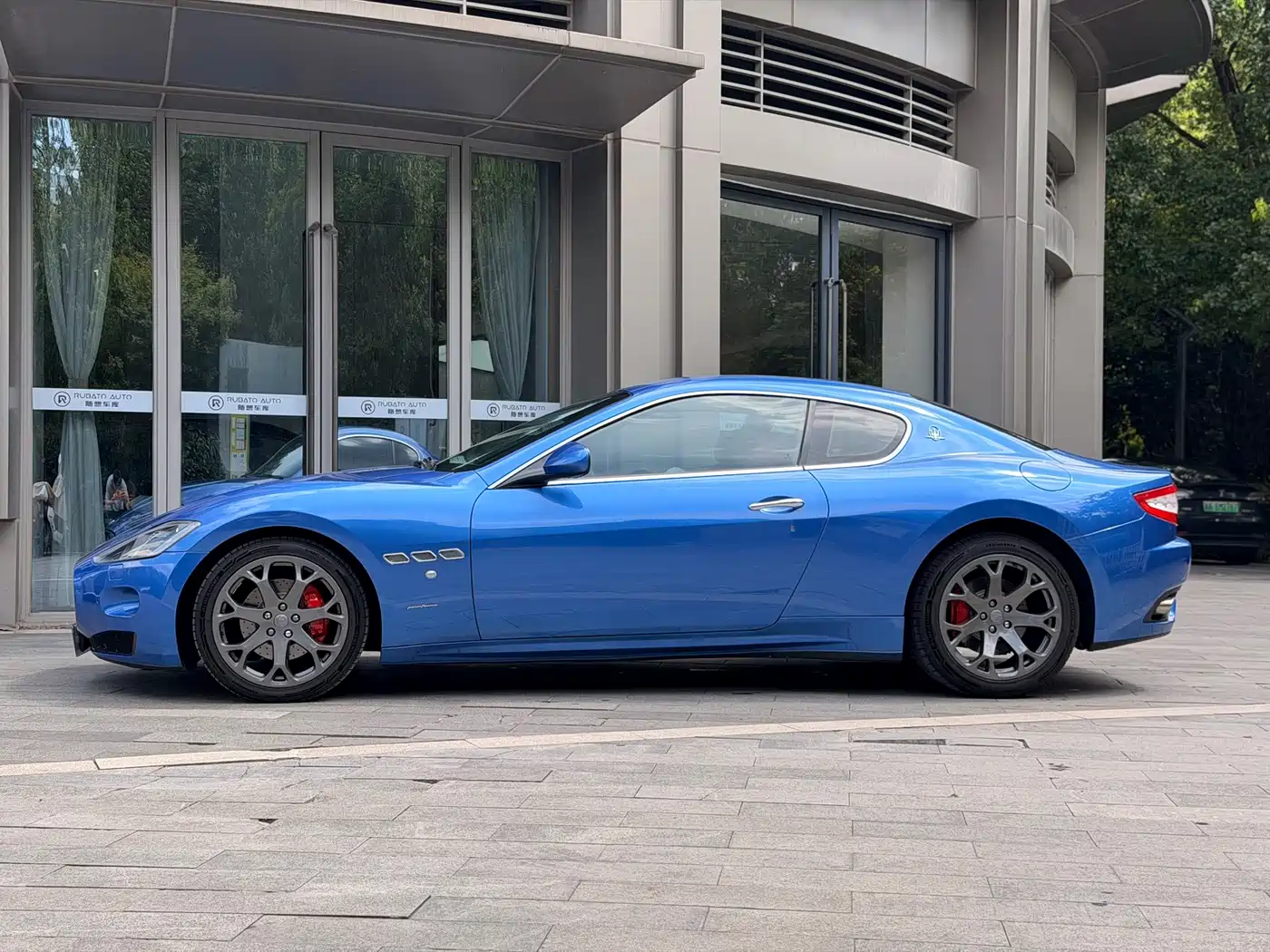 Maserati GranTurismo 2015 2007 4.2L Standard