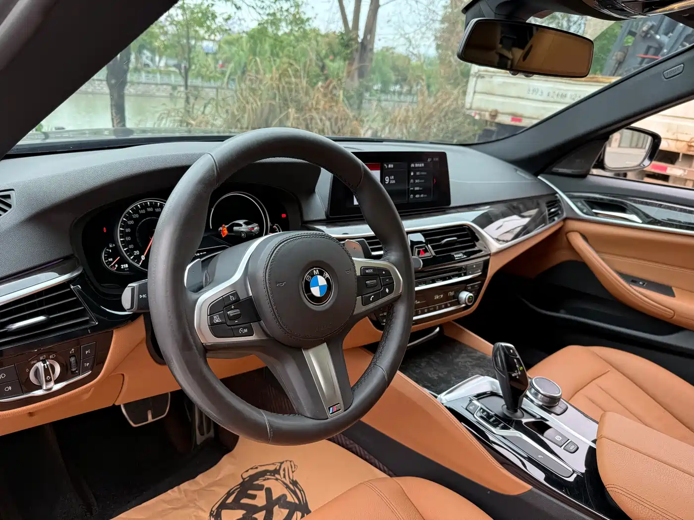BMW 5 Series 2018 530Li Leading M Sport Package фото 15