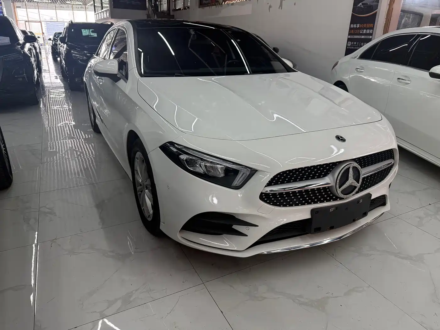 Mercedes-Benz A-Class 2021 A 200 L Sport Sedan Fashion Edition фото 3