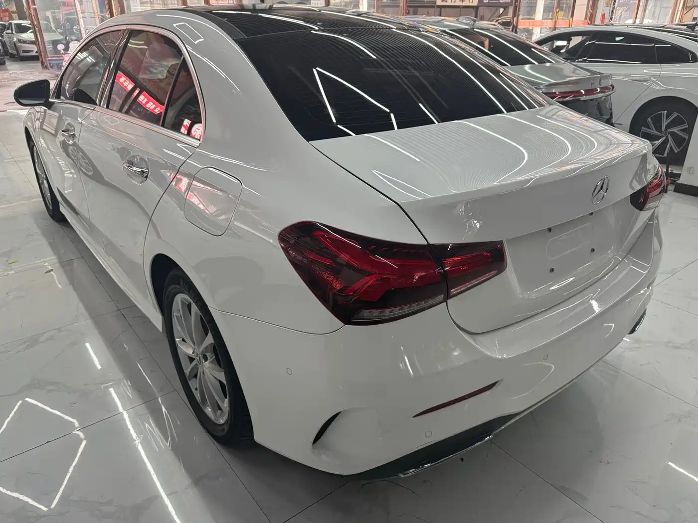 Mercedes-Benz A-Class 2021 A 200 L Sport Sedan Fashion Edition фото 10