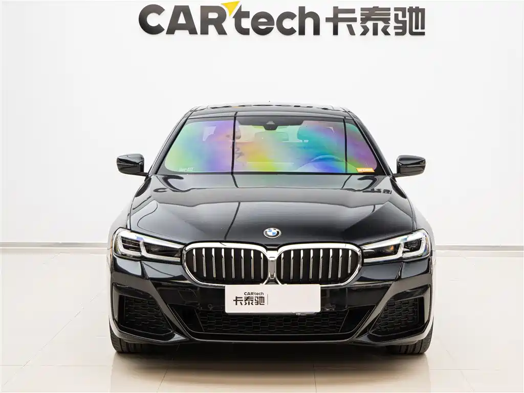 BMW 5 Series 2023 530Li Leading M Sport Package фото 2