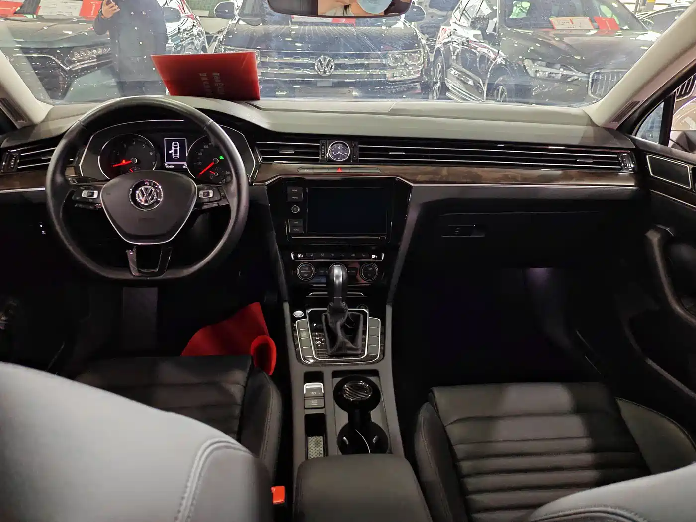 Volkswagen Magotan 2019 330TSI DSG Luxury Class China VI фото 8