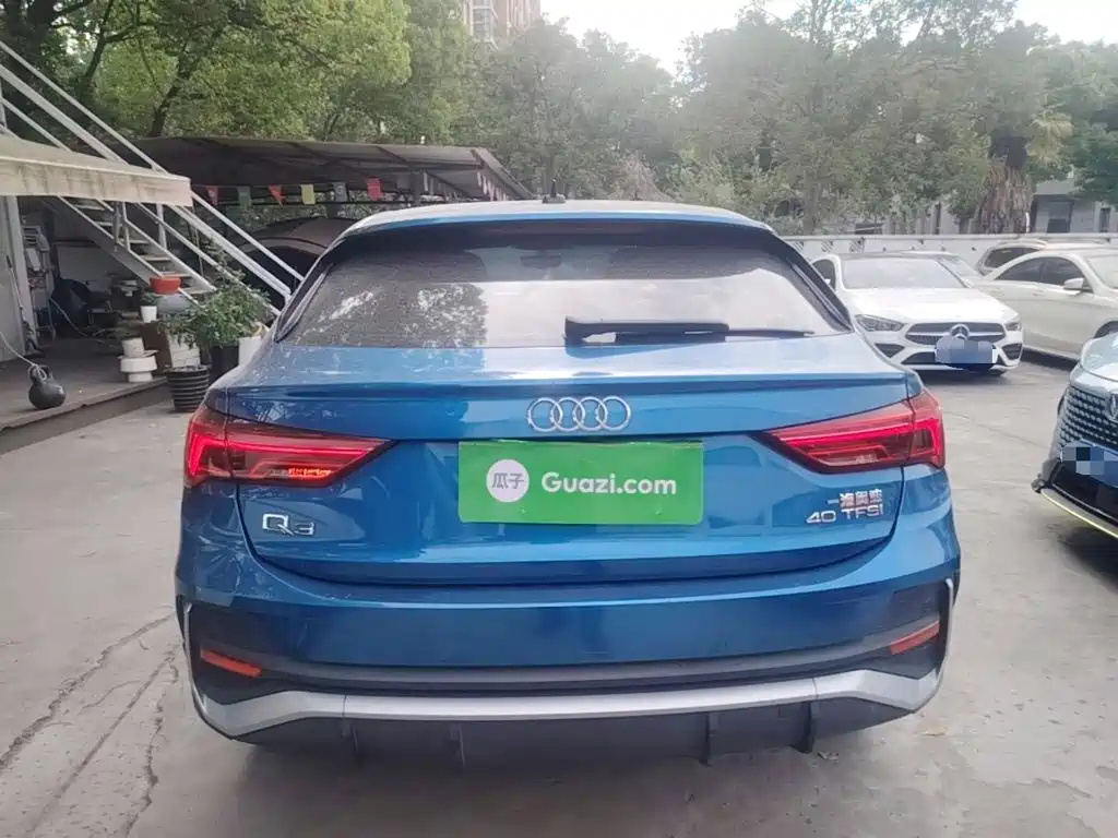 AUDI Q3 SPORTBACK