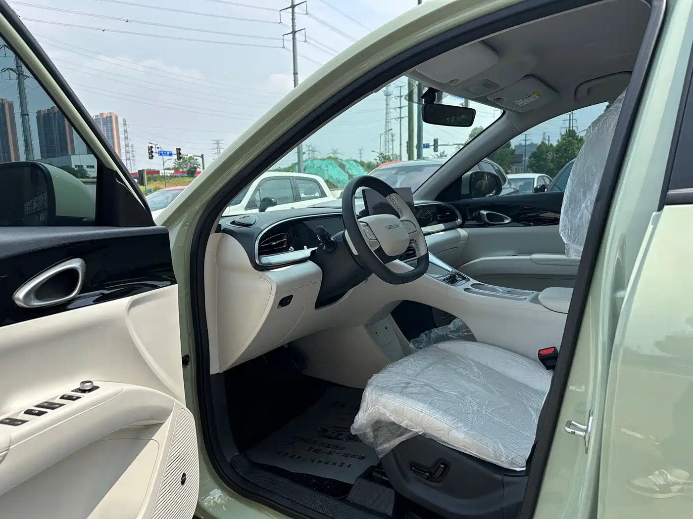 Geely Galaxy Starry Wish 2025 UP 410km Explorer Edition фото 8
