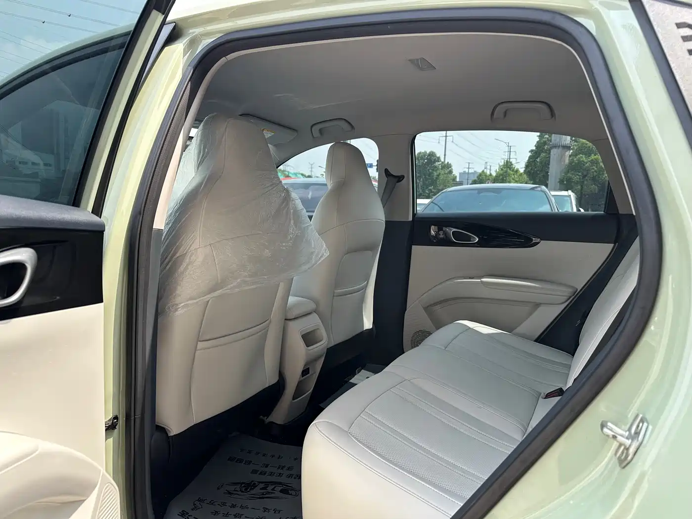 Geely Galaxy Starry Wish 2025 UP 410km Explorer Edition фото 13