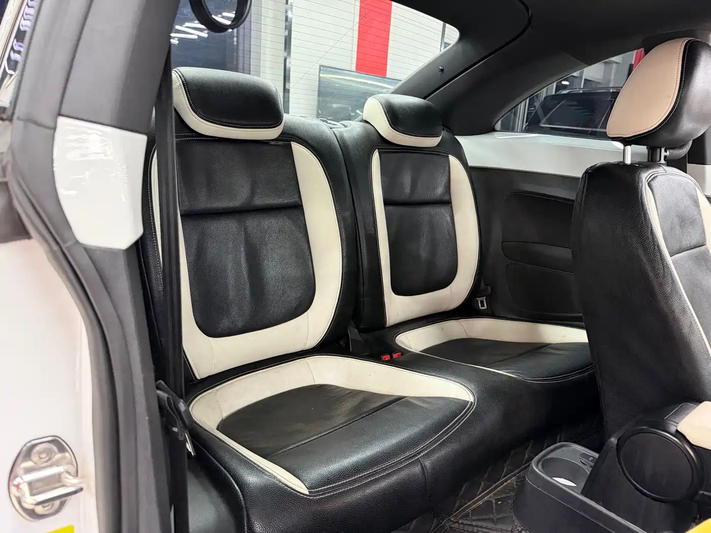 Volkswagen Beetle 2015 180TSI фото 22