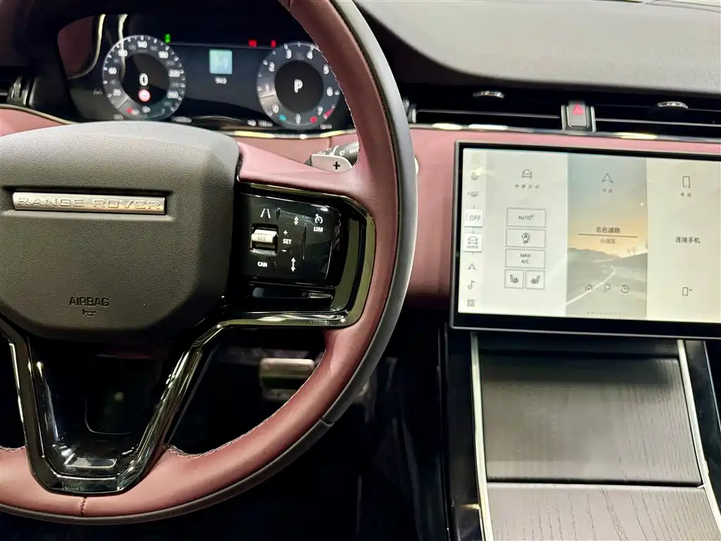 Land Rover Range Rover Evoque 2024 Range Rover Evoque L 249PS Light Master Edition фото 15