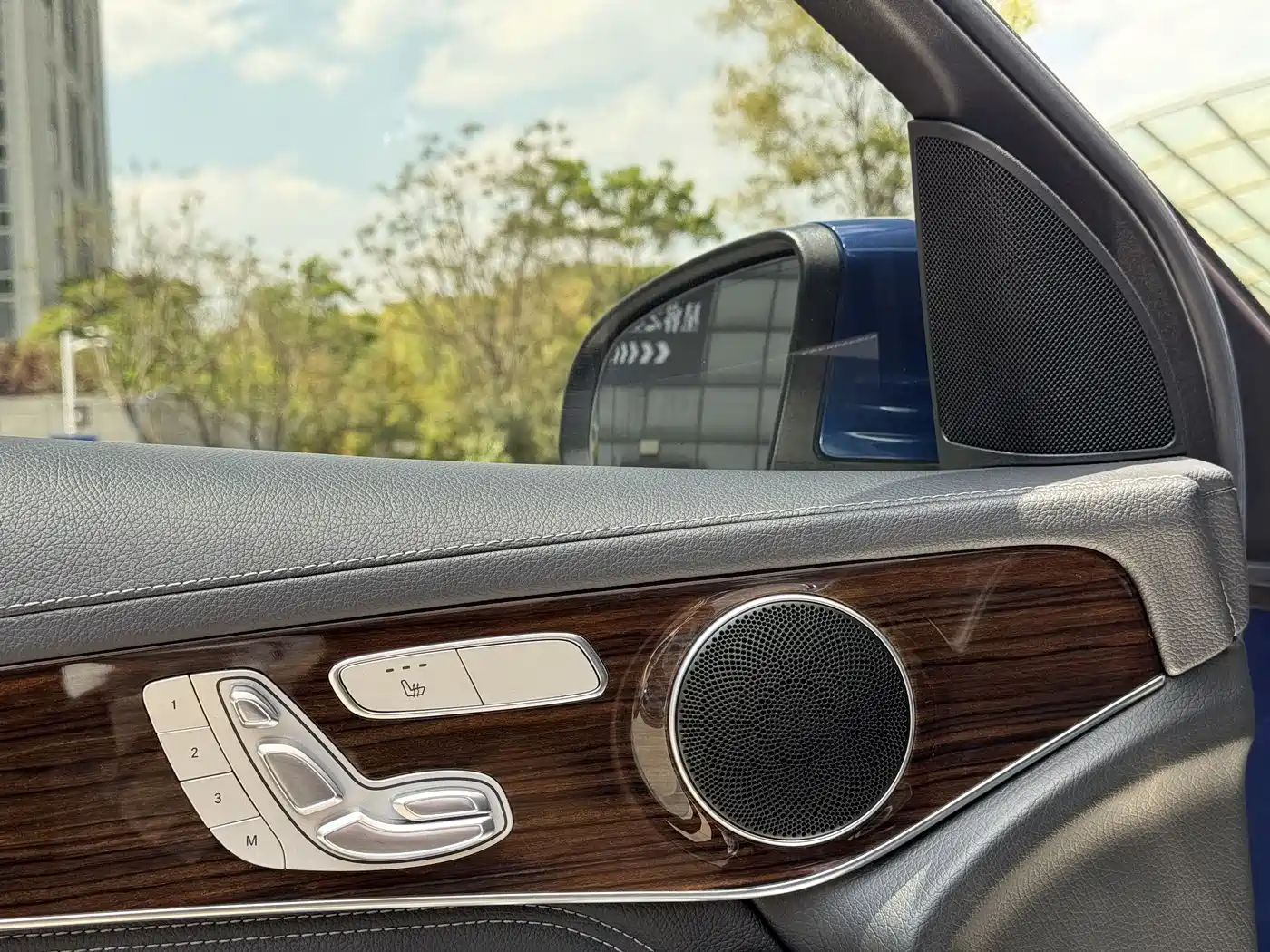 Mercedes-Benz GLC 2019 GLC 260 L 4MATIC Luxury фото 18