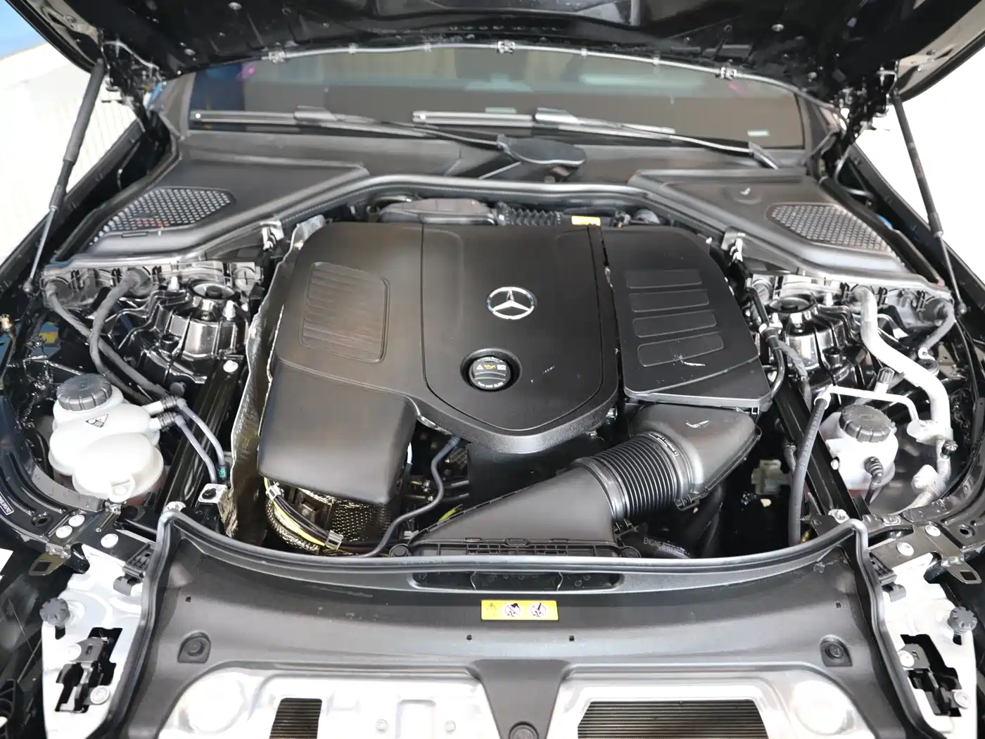 Mercedes-Benz E-Class 2025 Facelift E 300 L Luxury фото 27