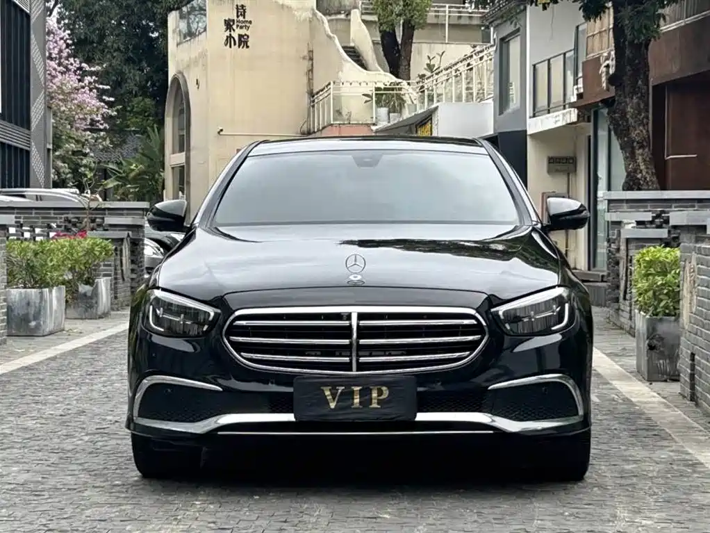  E CLASS