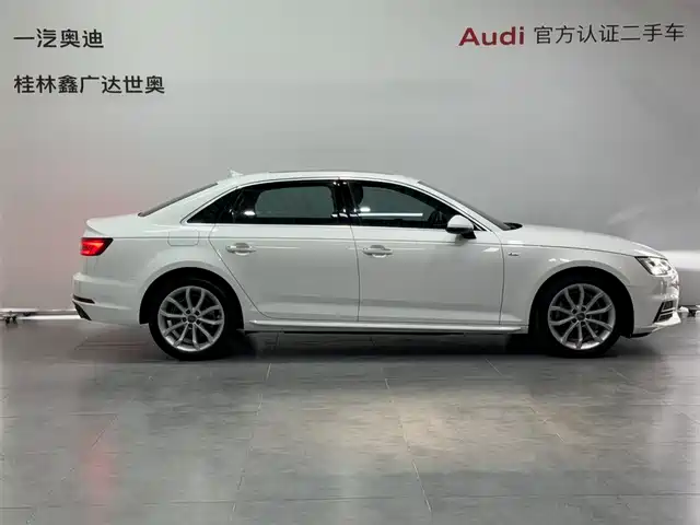 Audi A4L 2018 30th Anniversary 40 TFSI Fashion — фото 3