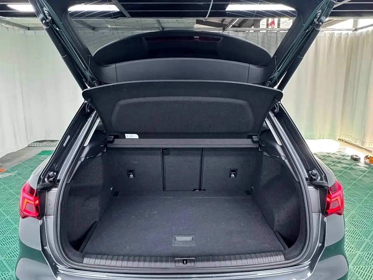 Audi Q3 2022 35 TFSI Fashion Dynamic фото 8