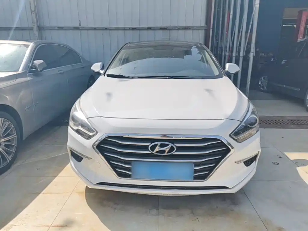 Фото 3 - Hyundai Mistra