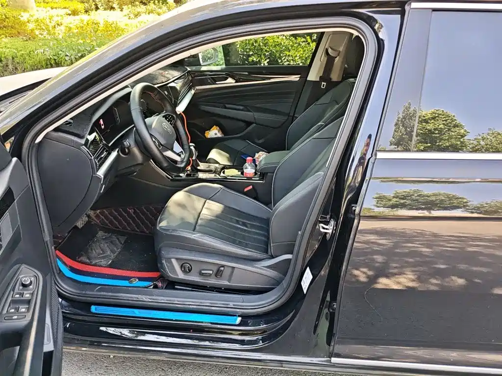 Volkswagen Passat 2023 Facelift 330TSI Elite Edition фото 12