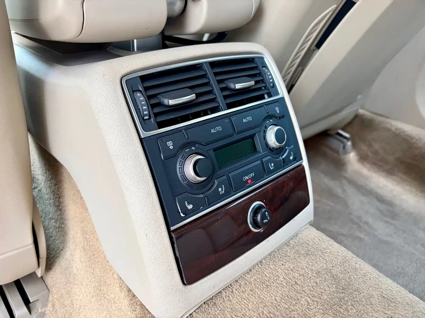 Audi A8 2008 A8L 2.8 FSI Standard фото 11