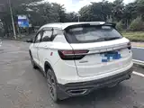 Фото 11 - Geely Coolray