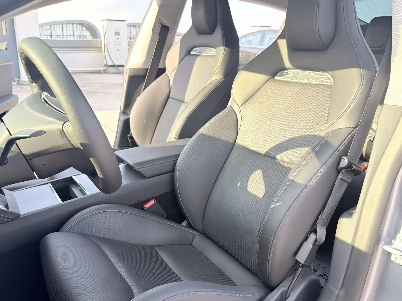Фото 8 - Tesla Model 3