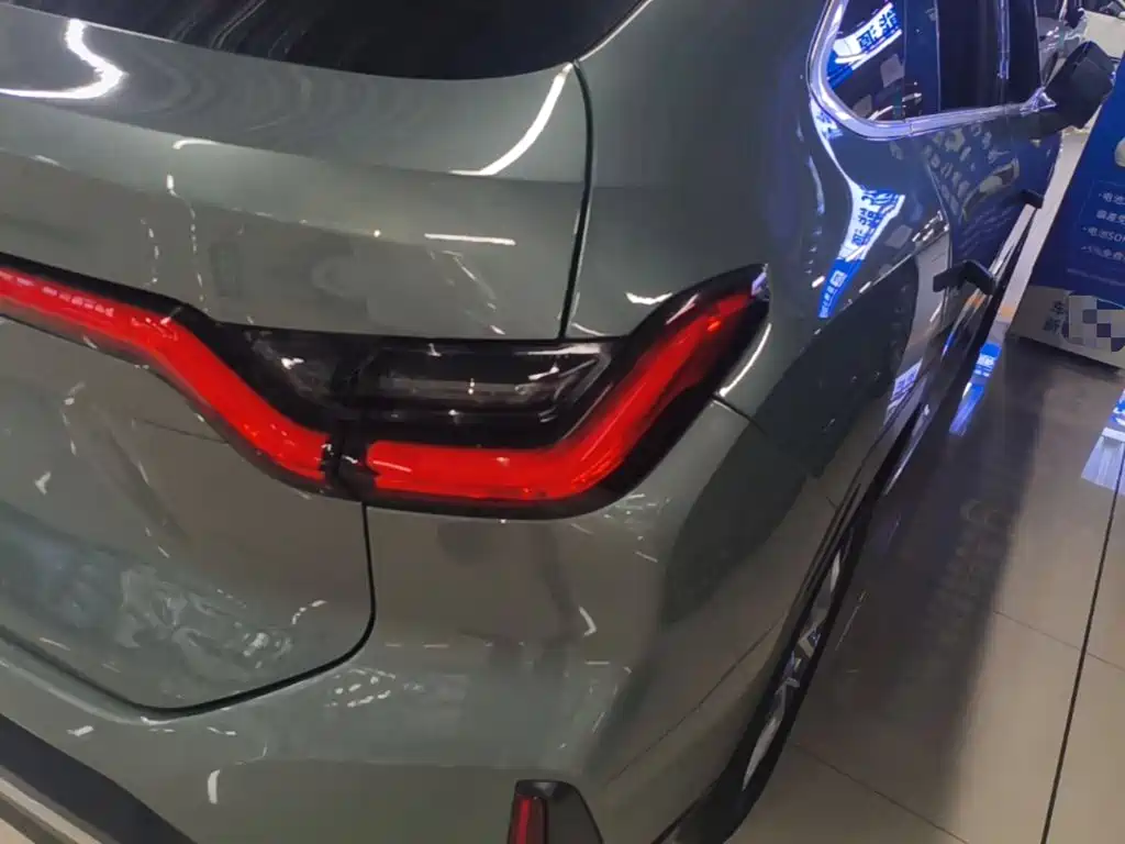Фото 8 - NIO EC6